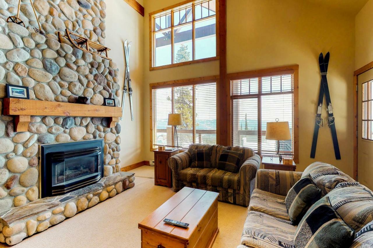 Апартаменты South Face B Big White Ski Resort Экстерьер фото